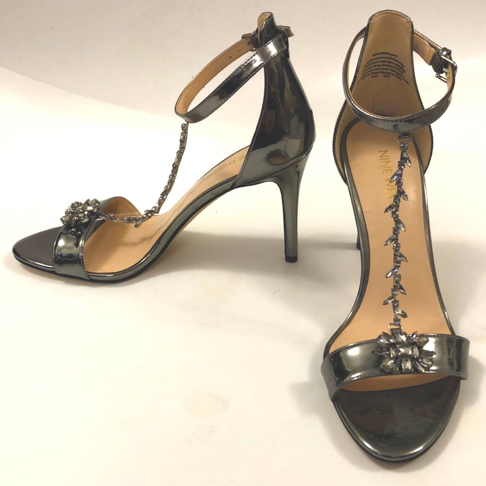 Nine West 8.5M High Heel Shoe Silver Mirror Jewels on Adjustable Strap Excellent